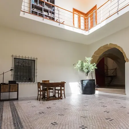 Casa De Atalaia, By Match
